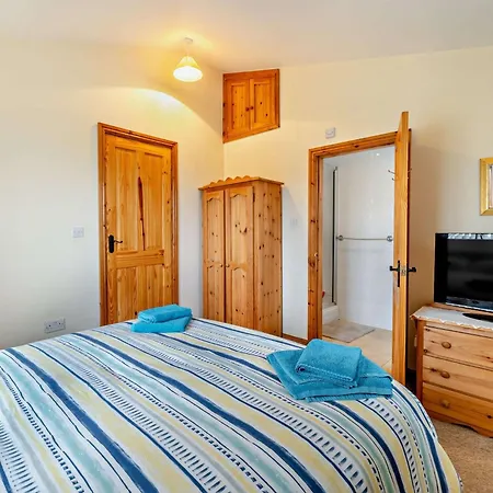 1 Bed In Kirkby-in-furness 94291 *